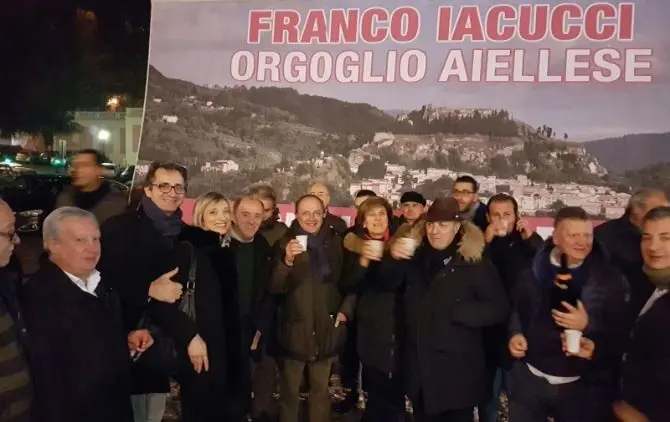 Cosenza, Iacucci festeggia. È il nuovo presidente della Provincia