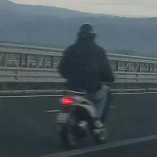 A2: un “cinquantino” in autostrada? -Video