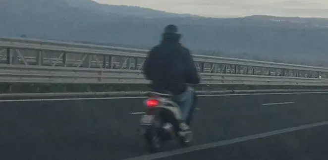 A2: un “cinquantino” in autostrada? -Video