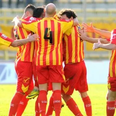 LEGA PRO | Colpaccio del Catanzaro mentre la Reggina spara a salve