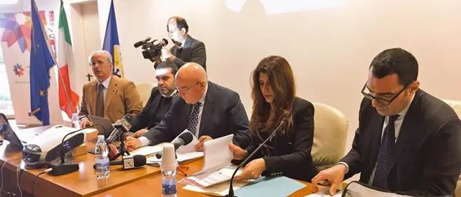 Regione, Oliverio: «Pronti 280 milioni per 13600 potenziali posti lavoro»