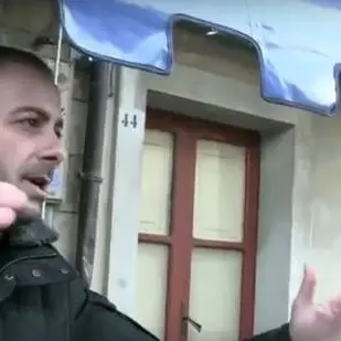 Lite tra Klaus Davi e Nicola Bonavota: «Tu con la ‘ndrangheta ti fai i soldi» (VIDEO)