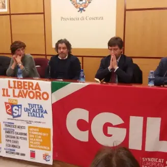 Cosenza, Pippo Civati lancia la campagna referendaria della Cgil