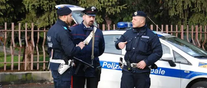 Lamezia, sequestrati 120 chili di frutta venduta abusivamente