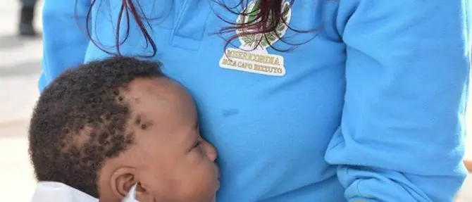 La vita oltre il dolore: al Cara di Crotone diciassette nascite nel 2106