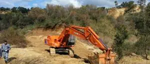 Cava di sabbia nell’oasi del lago Angitola: scatta il sequestro