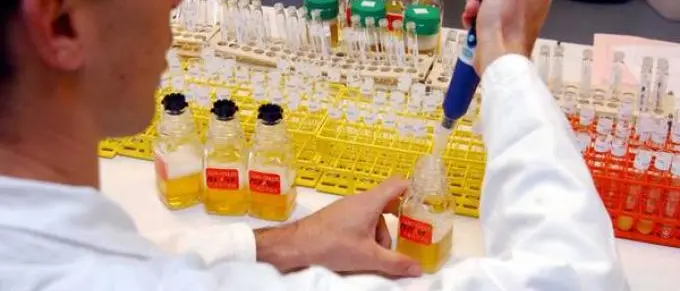 Sanità, il Tar sospende il decreto sull’aggregazione dei laboratori privati