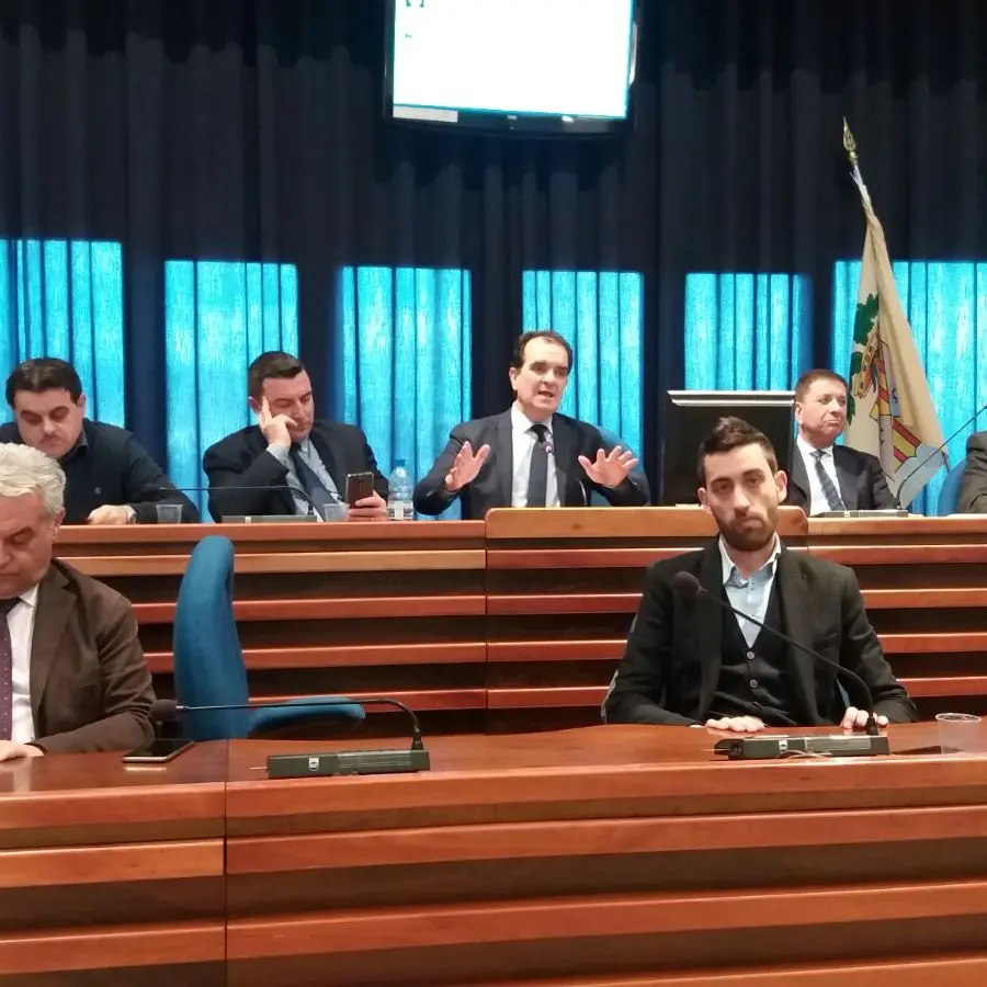 Catanzaro, consiglio provinciale: riconosciuta la legittimità di 32 interventi