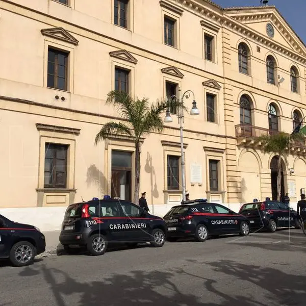 Assenteismo, blitz del carabinieri al Comune di Locri (VIDEO)