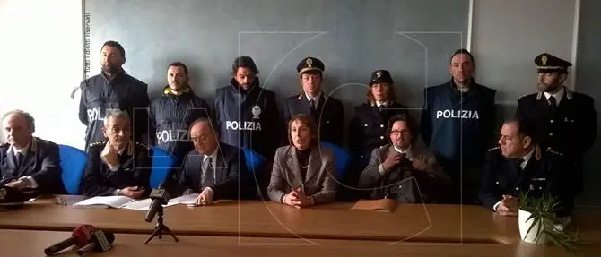 Lamezia, estorsioni e intimidazioni: arrestati dodici esponenti della cosca Giampà (NOMI-FOTO)