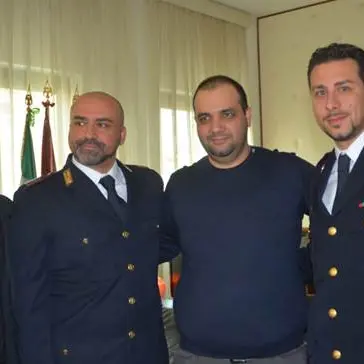 Salvato dopo un malore: «Sono vivo grazie a due agenti»