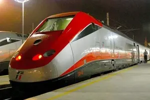 Trenitalia: per la Festa della donna si viaggia in 2 con 1 biglietto