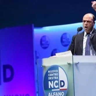 Alfano cambia nome ad Ncd. I calabresi per ora lo lasciano fare