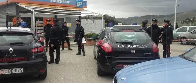 Omicidio a Caraffa, uomo ucciso a colpi d'arma da fuoco (NOME-VIDEO)