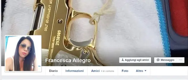 La donna con la pistola