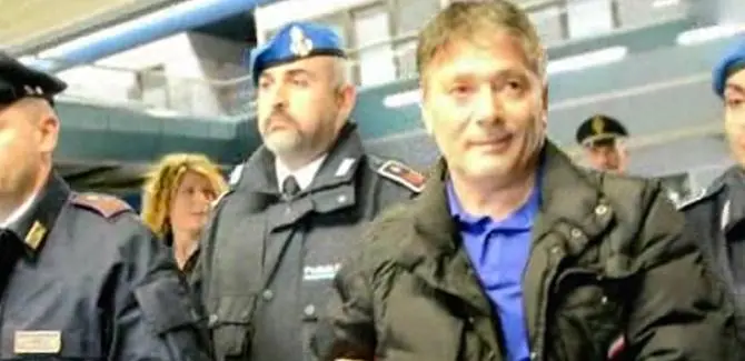 ‘Ndrangheta: “guerra” fra i Mancuso, i perché della fuga del boss in Argentina