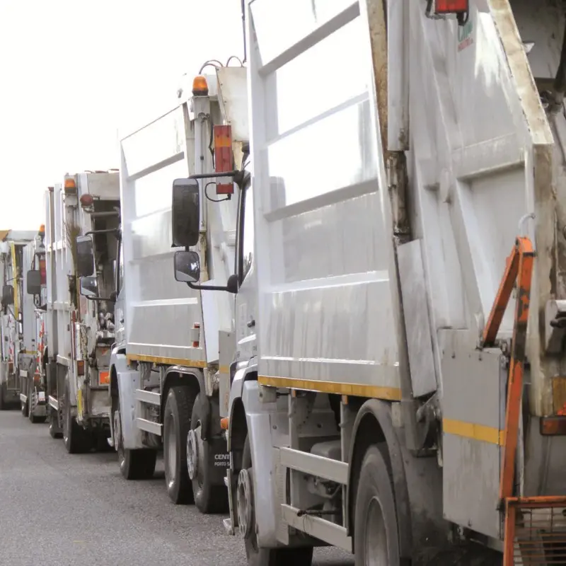 Rifiuti: temono il licenziamento, protesta dei lavoratori a Rossano