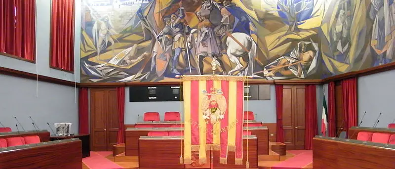 Catanzaro, bagarre sul piano casa: domani alle 21 il consiglio comunale