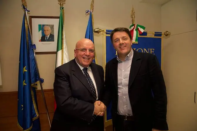 Galeotta fu la visita alla Cittadella: Oliverio con Renzi