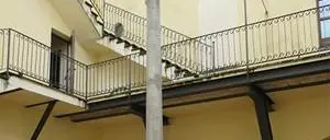 Catanzaro, ancora vandali in azione al Parco: colpita l'opera “C’est la vie”