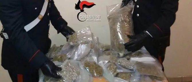 Taurianova, 32 confezioni di marijuana: arrestato 31enne