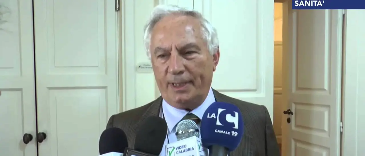 Sanità, botta e risposta Scura-Oliverio. Il commissario: «Risultati sotto gli occhi di tutti»