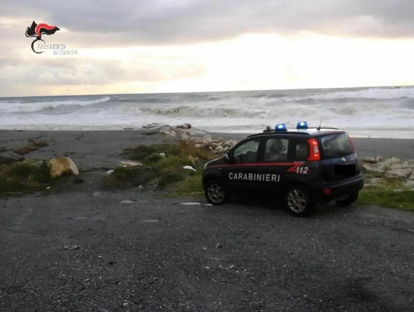 Lamezia, una donna tenta il suicidio: salvata dai carabinieri