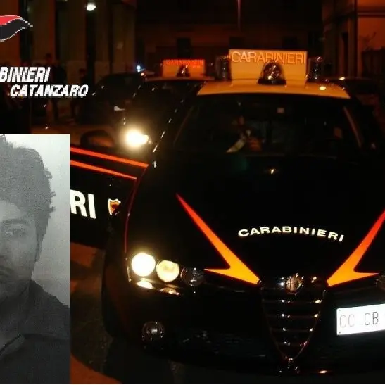 Catanzaro, sequestra e sevizia una giovane: un arresto