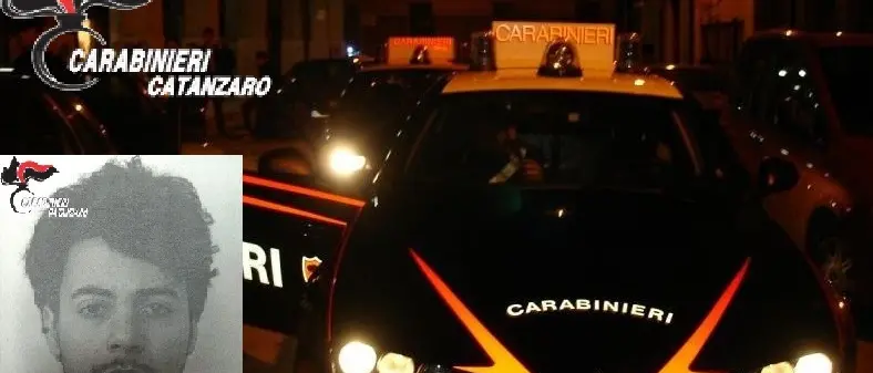 Catanzaro, sequestra e sevizia una giovane: un arresto