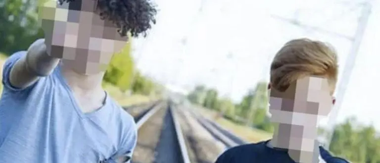 SELFIE DELLA MORTE | La terribile nuova moda degli adolescenti