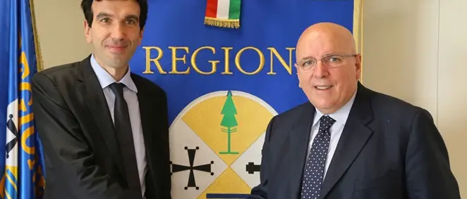 Grandi manovre nel Pd. Oliverio e i suoi scelgono il ministro Martina