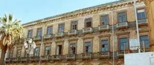 Tar, palazzo Gagliardi a Vibo: il Filippo’s dei Daffinà resta al suo posto. Condannato il Comune