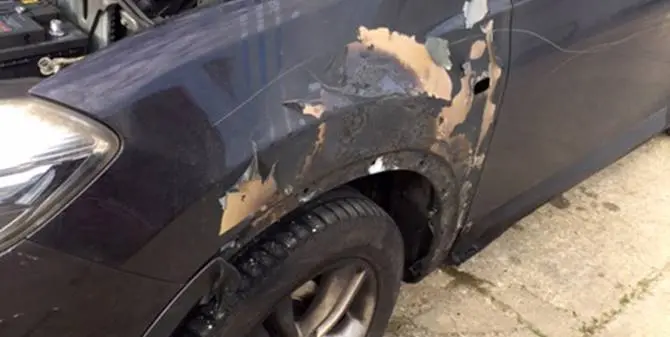 Cortale: danneggiata l' auto di un assessore
