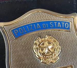 Lamezia, si finge innamorato per truffare una donna: condannato a 8 mesi di reclusione