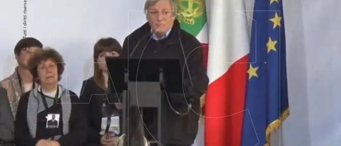 Don Ciotti a Locri: «Insieme alle mafie il male del nostro paese resta la corruzione»