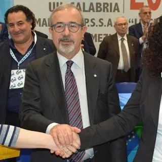 Uil, Barbagallo: “I giovani devono essere sostenuti. Necessari investimenti in ricerca e innovazione”