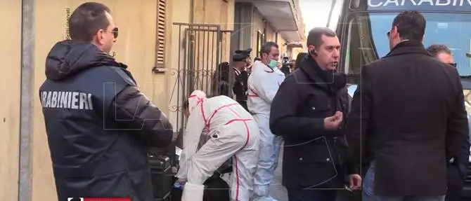 Omicidio a Cirò: rilievi a tappeto in casa di Antonella Lettieri e Salvatore Fuscaldo (VIDEO)