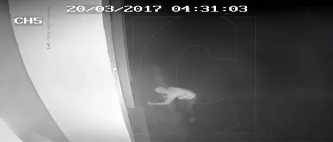 Scritte contro don Ciotti a Locri, ecco il video del writer