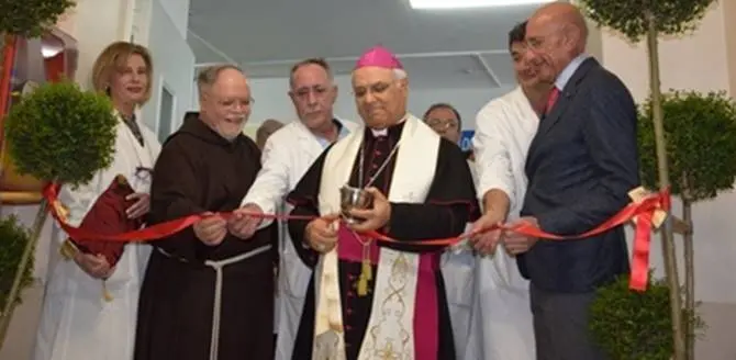 Catanzaro, al “Pugliese” inaugurazione dei reparti ristrutturati (VIDEO)