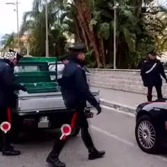 Reggio: su un veicolo Ape con pistola sotto il sedile, arrestato 61enne