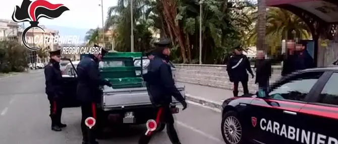 Reggio: su un veicolo Ape con pistola sotto il sedile, arrestato 61enne