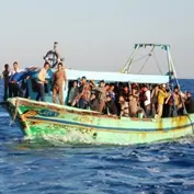 Crotone, in arrivo 700 migranti VIDEO