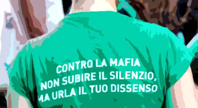 Una nuova testimone di giustizia fa tremare i clan della Piana