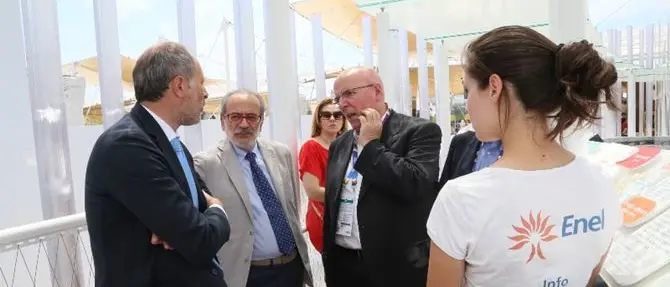 Expo 2015: il Presidente Oliverio ha visitato il padiglione Enel