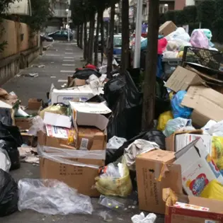 Vibo: emergenza rifiuti, il 31 luglio termina il servizio della Progettambiente