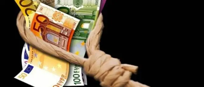 Cosenza: tassi di usura fino al 1000%, arrestati due fratelli