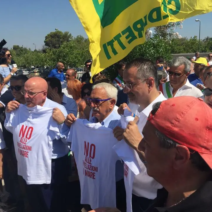 No alle trivellazioni: Oliverio con Pittella ed Emiliano a Policoro FOTOGALLERY