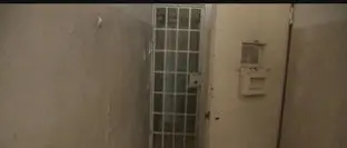 DISMESSO E ABBANDONATO: LE NOSTRE TELECAMERE NELL’EX CARCERE DI VIBO