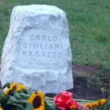 G8, il Coisp in piazza anche a Catanzaro per chiedere la rimozione del monumento a Giuliani