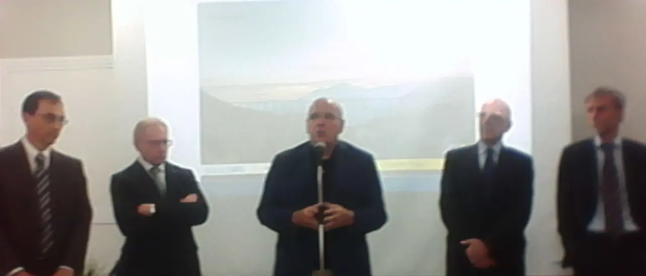 Delrio e Oliverio inaugurano un nuovo tratto dell'A3. Stasera la riapertura del Viadotto Italia